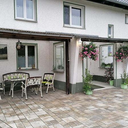 "Maerkische Traube" Idyllisches Gaestehaus Fuer Selbsversorger Zesch Exterior foto