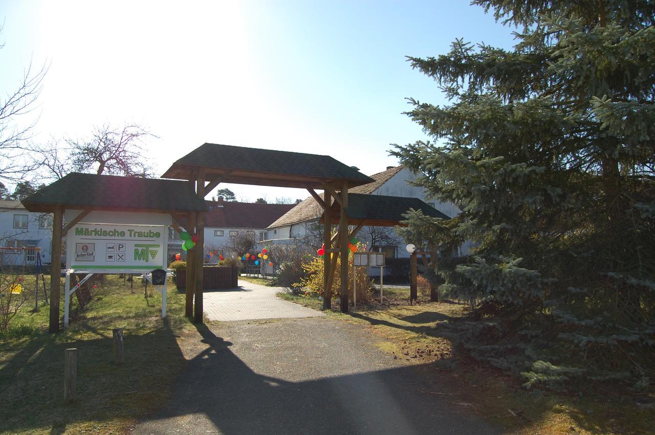 "Maerkische Traube" Idyllisches Gaestehaus Fuer Selbsversorger Zesch Exterior foto